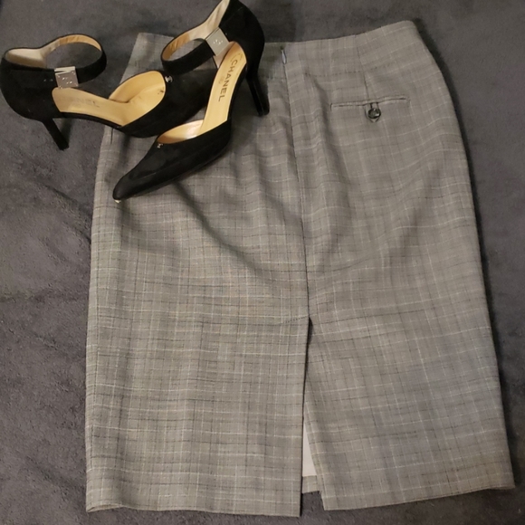 Banana Republic Skirt - Picture 2 of 5